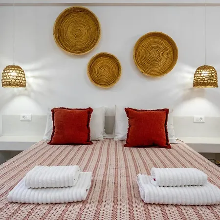 Afroditi Superior Apart Otel *